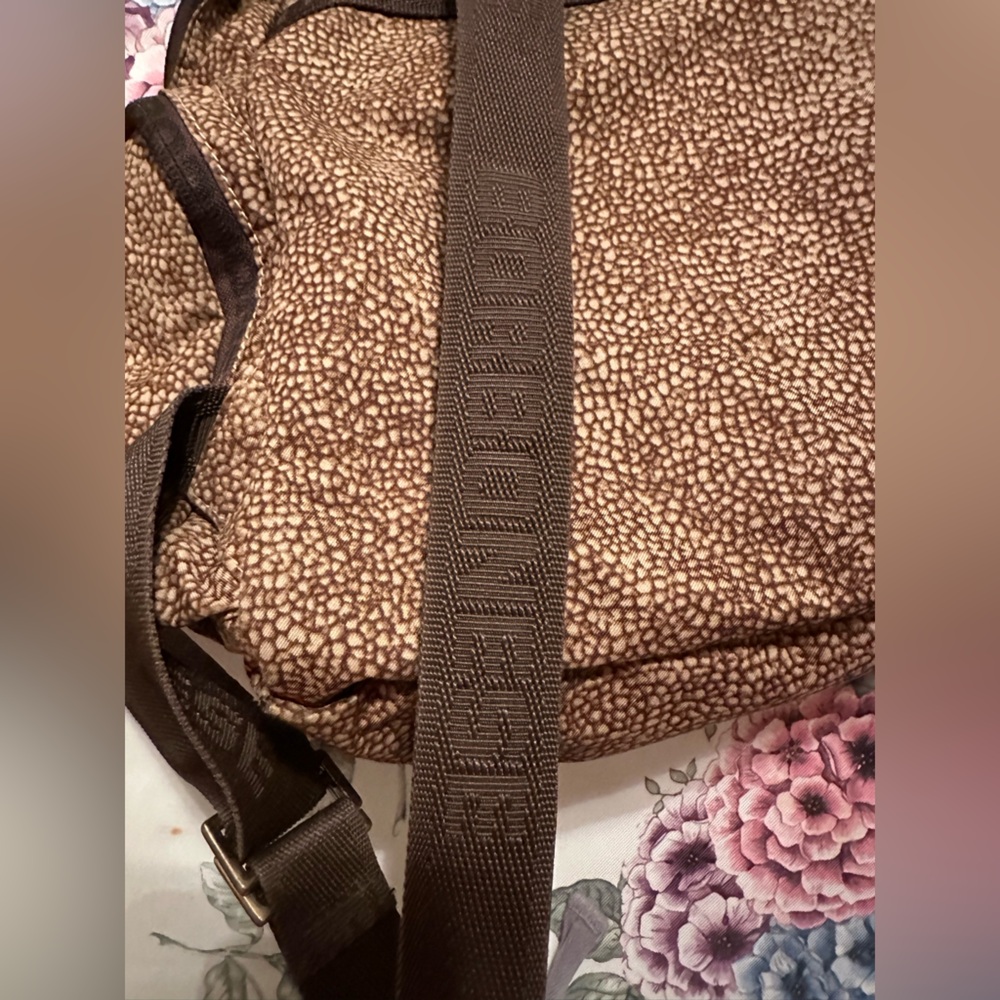 Compact Brown Backpack with Textured Finish - Picture 11 of 16